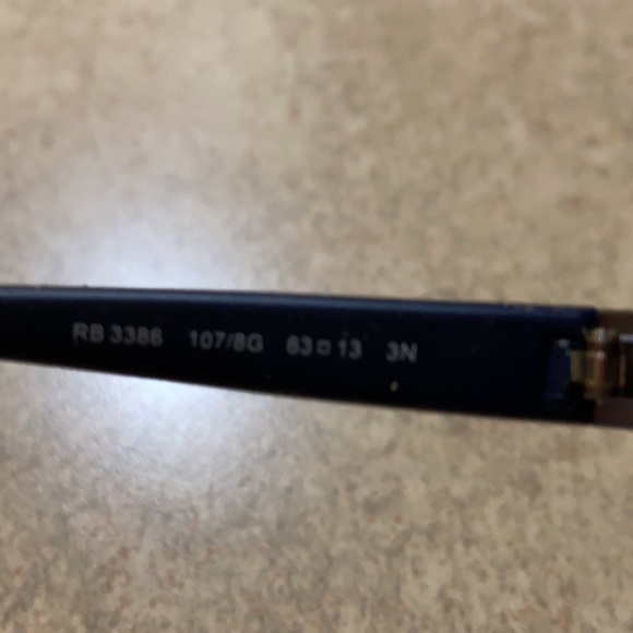 Ray Ban - Picture 7 of 10